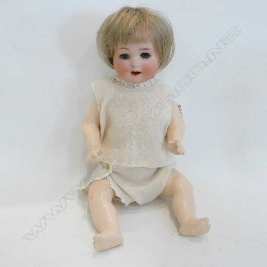 HERBACH-KAPPLE (LS) DORF CRY BABY DOLL. H. 380MM Image 1++